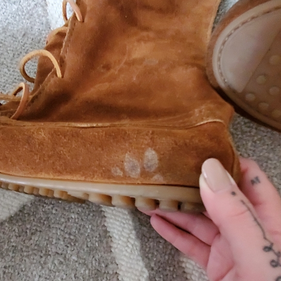 COPY - Minnetonka Boots - Picture 3 of 5
